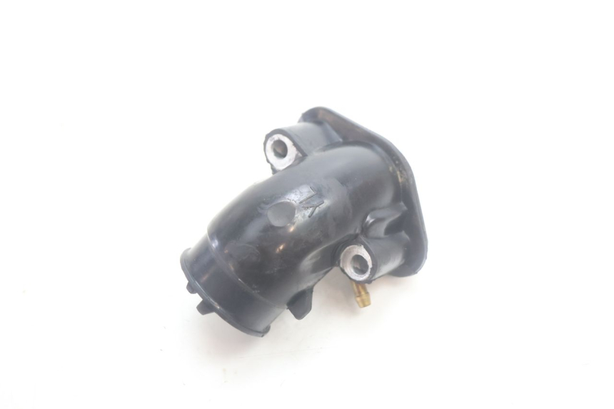 photo de PIPE D'ADMISSION PEUGEOT KISBEE 4T 50 (2010 - 2017) - Détail de la pièce