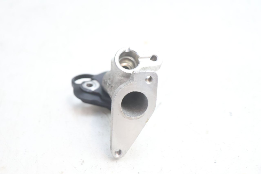 photo de PIPE D'ADMISSION PEUGEOT KISBEE 4T 50 (2018 - 2022) - Détail de la pièce