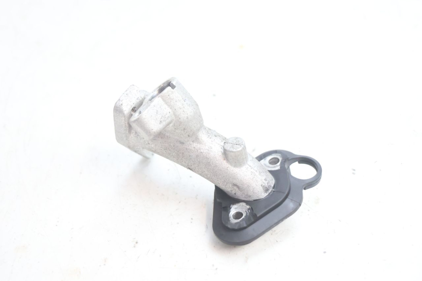 photo de PIPE D'ADMISSION PEUGEOT KISBEE 4T 50 (2018 - 2022) - Zoom état d’usage