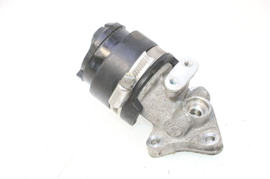 photo de PIPE ADMISSION PIAGGIO LIBERTY IGET S 125 (2016 - 2020) - Zoom état d’usage