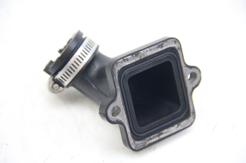 photo de PIPE ADMISSION PEUGEOT LUDIX 50 (2008 - 2017) - Zoom état d’usage