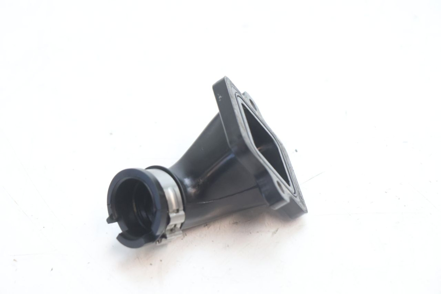 photo de PIPE ADMISSION PEUGEOT LUDIX 50 (2008 - 2017) - Zoom état d’usage
