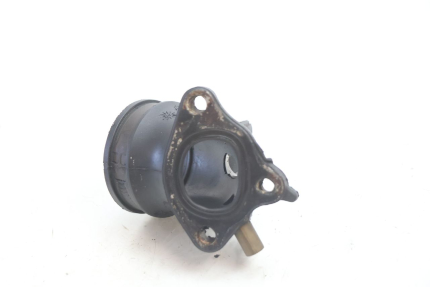 photo de PIPE ADMISSION PIAGGIO MP3 LT 300 (2010 - 2016) - Gros plan technique