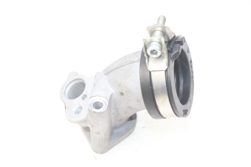 photo de PIPE D'ADMISSION YAMAHA N-MAX NMAX 125 (2017 - 2020) - Vue principale