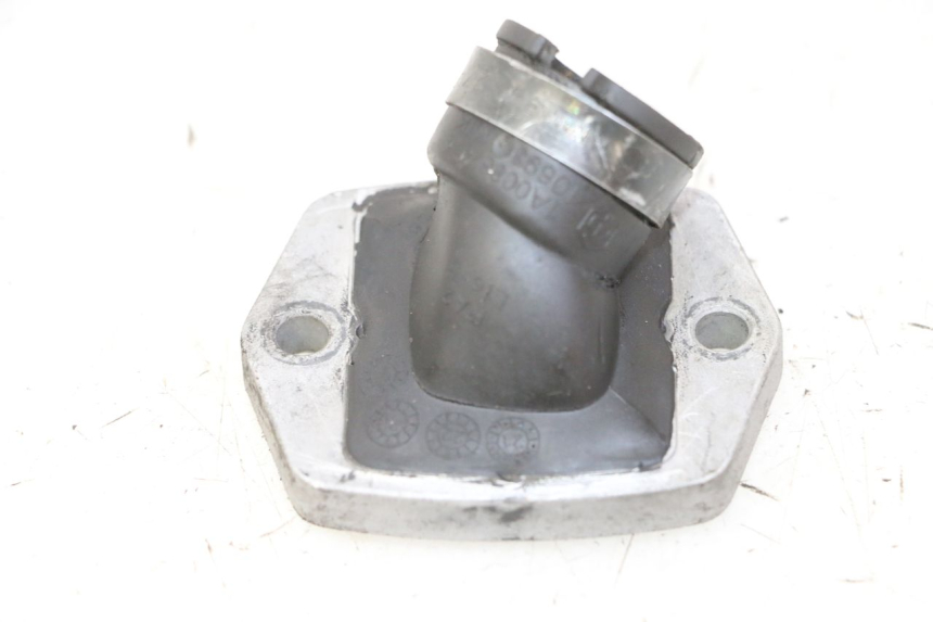 photo de PIPE ADMISSION PIAGGIO NEW TYPHOON 50 (2010 - 2017) - Autre angle de vue