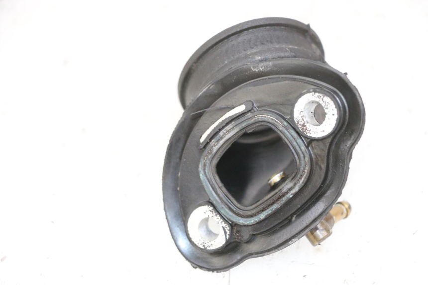 photo de PIPE ADMISSION PIAGGIO VESPA LX 150 (2005 - 2013) - Détail de la pièce