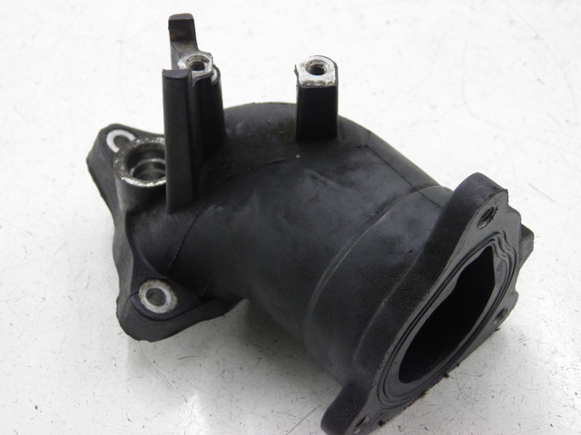 photo de PIPE ADMISSION PIAGGIO XEVO 400 (2007) - Vue principale