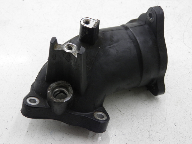 photo de PIPE ADMISSION PIAGGIO XEVO 400 (2007) - Zoom état d’usage