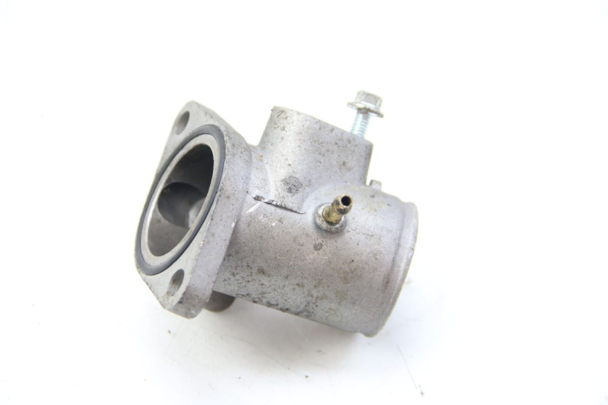 photo de PIPE D'ADMISSION SPY RACING F3 350 (2015 - 2022) - Pièce contrôlée