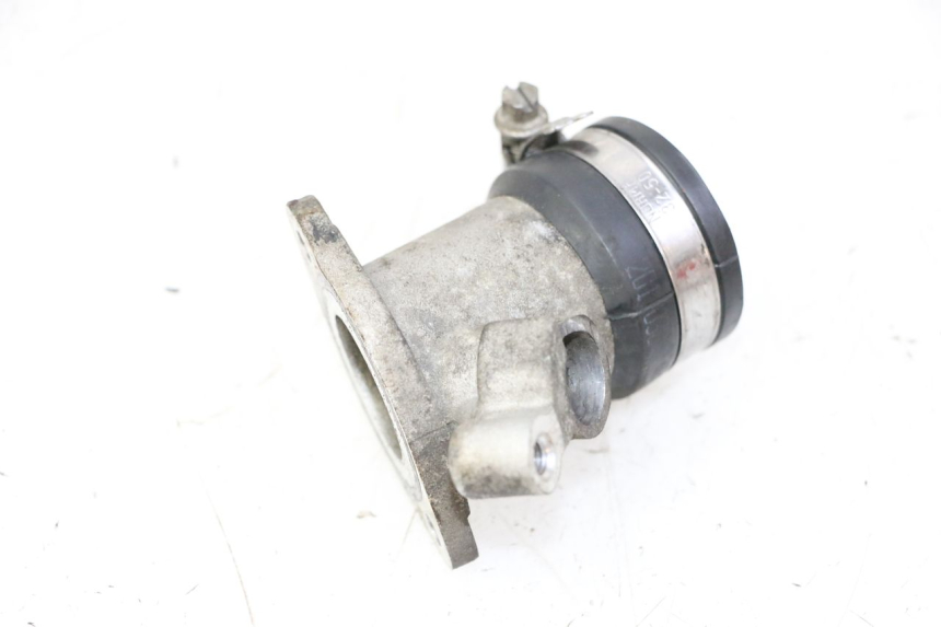 photo de PIPE D'ADMISSION PEUGEOT SATELIS 125 (2010 - 2012) - Zoom état d’usage