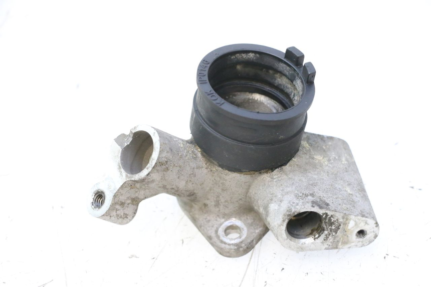 photo de PIPE D'ADMISSION PEUGEOT SATELIS 125 (2006 - 2009) - Autre angle de vue