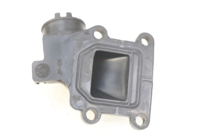 photo de PIPE D'ADMISSION YAMAHA SLIDER NAKED 50 (2004 - 2018) - Détail de la pièce