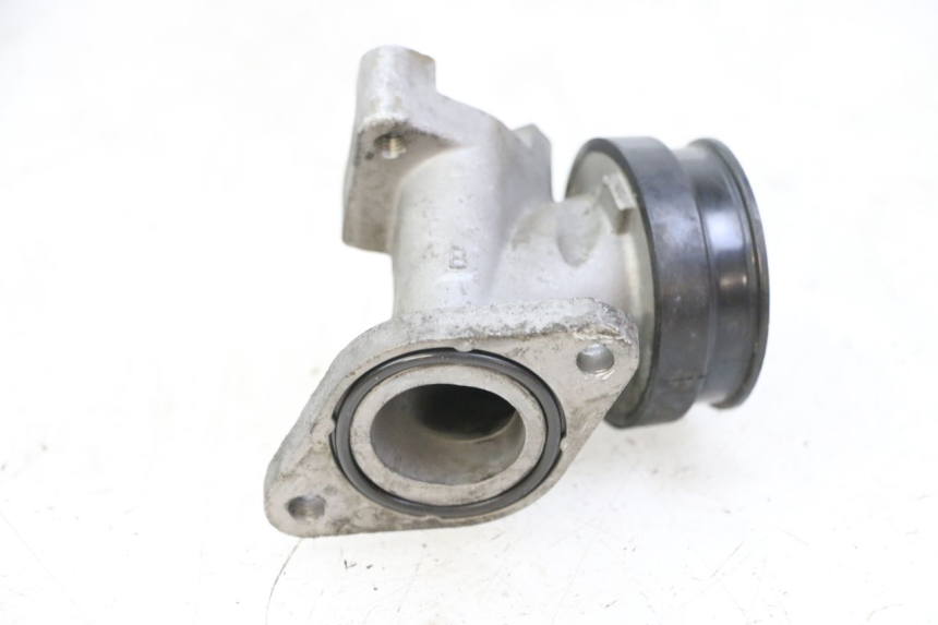 photo de PIPE ADMISSION SUZUKI BURGMAN 125 (2015 - 2017) - Zoom état d’usage