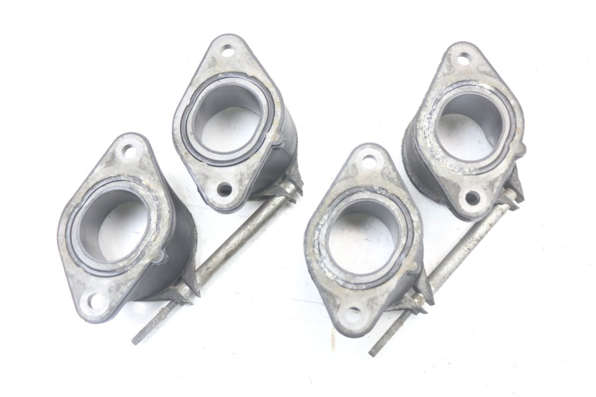 photo de PIPE ADMISSION SUZUKI GSR 750 (2011 - 2017) - Points de fixation