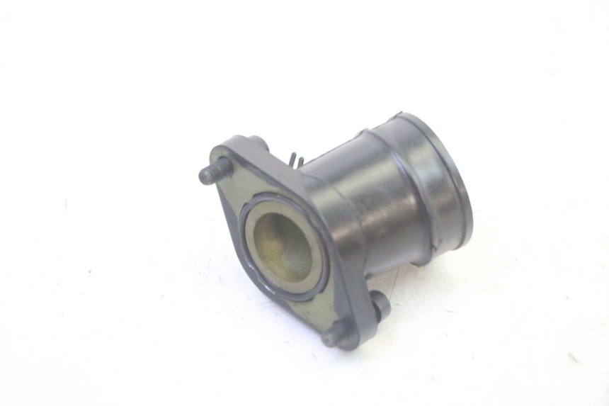 photo de PIPE ADMISSION YAMAHA TTR 125 (2000 - 2020) - Gros plan technique