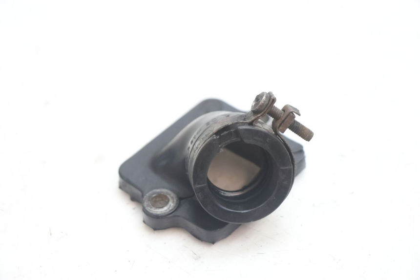 photo de PIPE ADMISSION PIAGGIO TYPHOON 50 (2000 - 2009) - Détail de la pièce