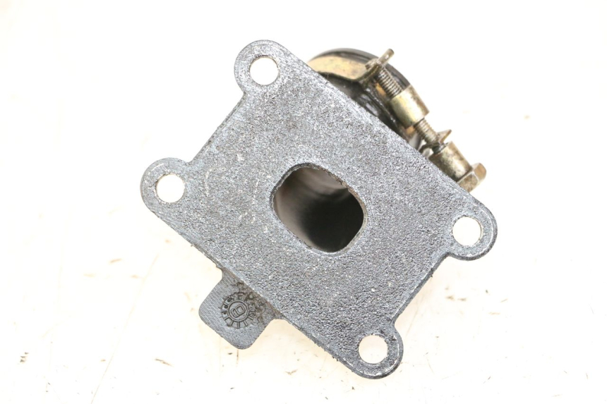photo de PIPE ADMISSION YAMAHA TZR 50 (2008 - 2016) - Détail de la pièce