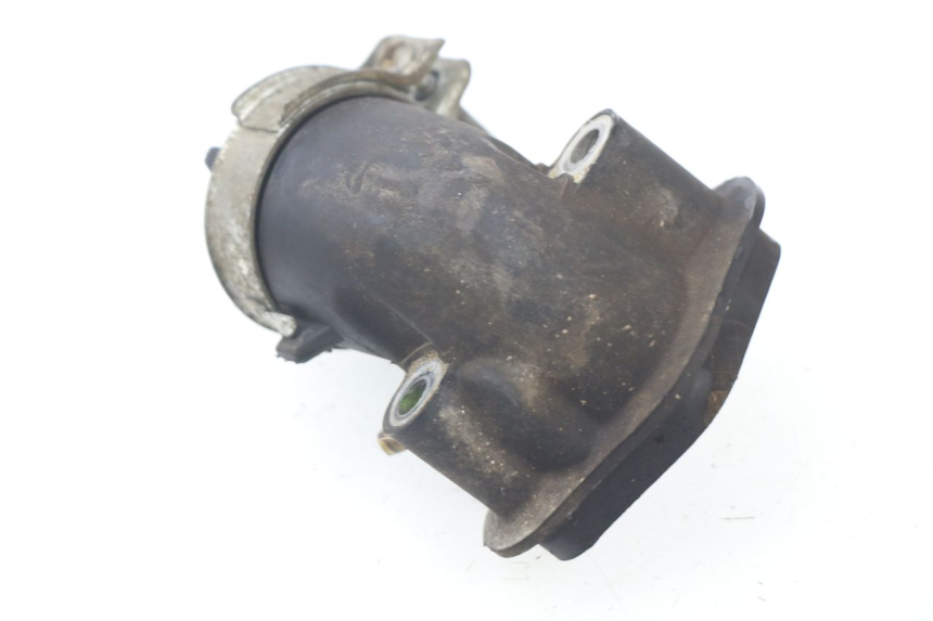 photo de PIPE D'ADMISSION PEUGEOT V-CLIC VCLIC 50 (2007 - 2013) - Autre angle de vue