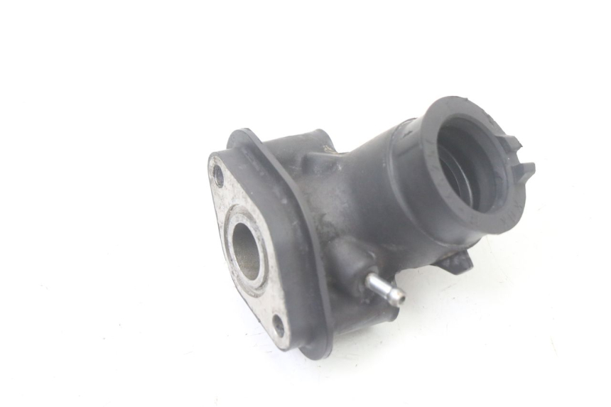 photo de PIPE D'ADMISSION PEUGEOT V-CLIC VCLIC 50 (2007 - 2013) - Zoom état d’usage