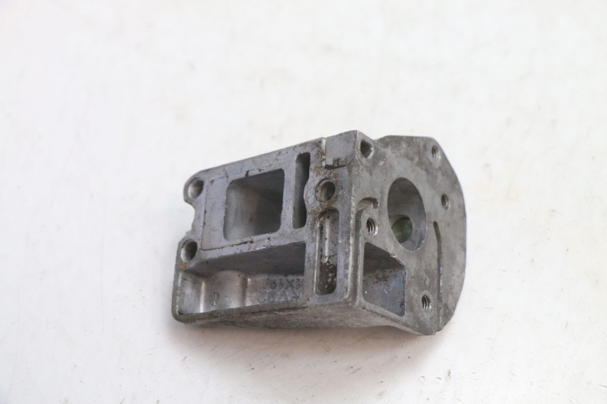 photo de PIPE ADMISSION PIAGGIO VESPA PK FL 2T 50 (1990 - 1996) - Gros plan technique