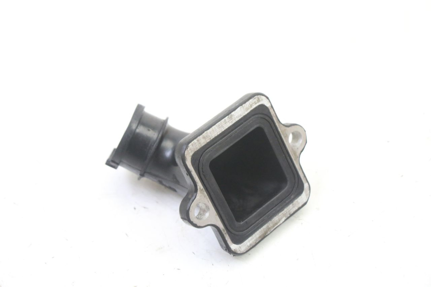 photo de PIPE ADMISSION PEUGEOT VIVACITY NEW 2T 50 (2008 - 2017) - Zoom état d’usage