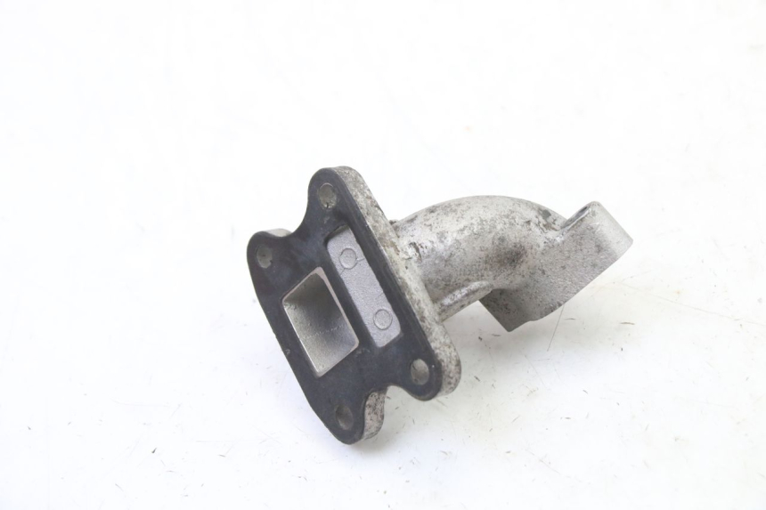 photo de PIPE ADMISSION PEUGEOT VIVACITY 50 (2004 - 2009) - Autre angle de vue