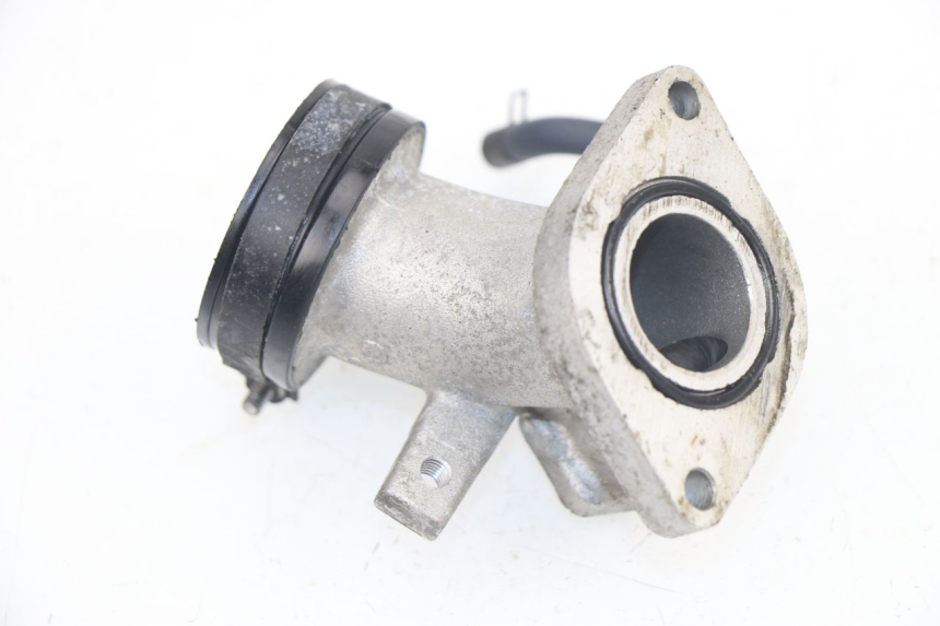 photo de PIPE D'ADMISSION YAMAHA XMAX X-MAX 125 (2006 - 2009) - Zoom état d’usage