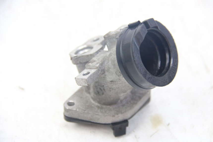 photo de PIPE D'ADMISSION YAMAHA XMAX X-MAX 125 (2006 - 2009) - Détail de la pièce