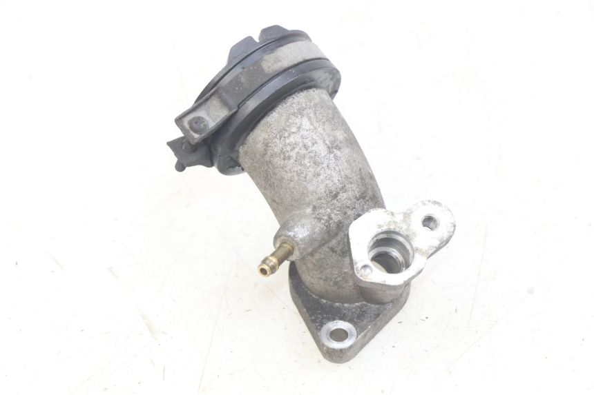 photo de PIPE ADMISSION YAMAHA X-MAX XMAX 250 (2006 - 2009) - Zoom état d’usage