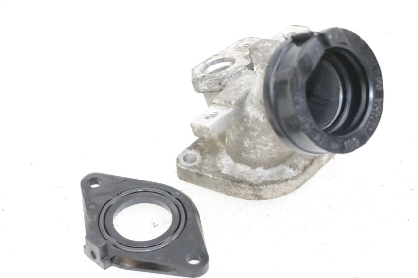 photo de PIPE ADMISSION YAMAHA X-MAX XMAX 125 (2010 - 2013) - Vue principale