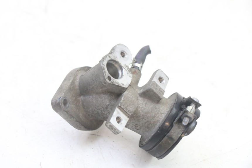 photo de PIPE ADMISSION YAMAHA X-MAX XMAX 125 (2010 - 2013) - Détail de la pièce