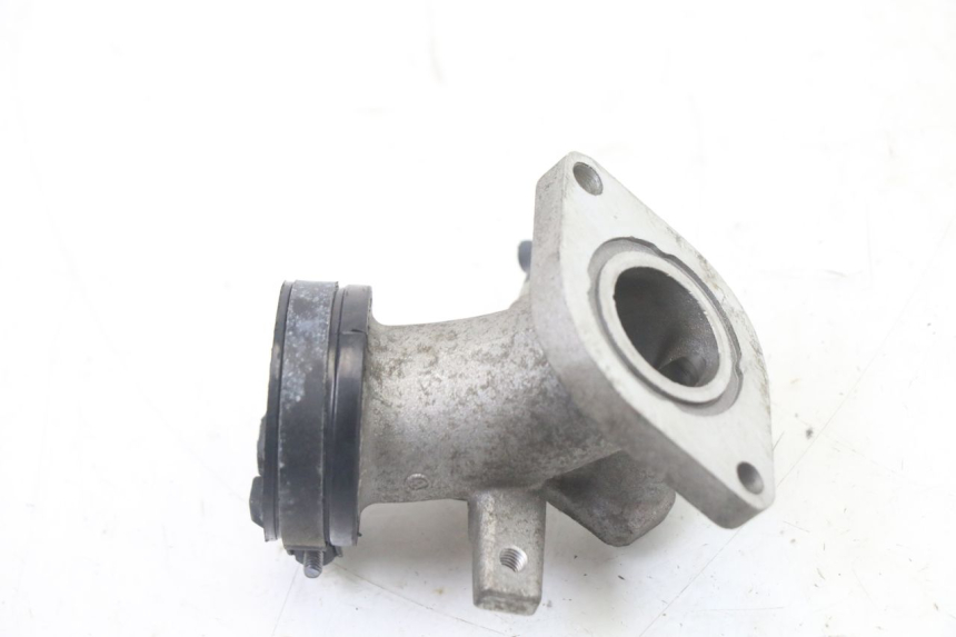 photo de PIPE ADMISSION YAMAHA X-MAX XMAX 125 (2010 - 2013) - Autre angle de vue