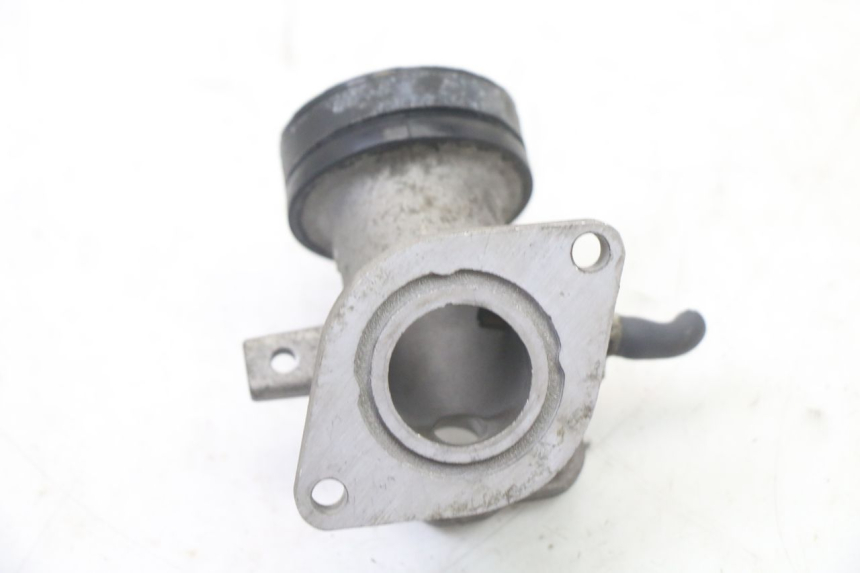 photo de PIPE ADMISSION YAMAHA X-MAX XMAX 125 (2010 - 2013) - Vue d’ensemble