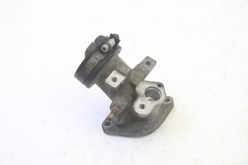 photo de PIPE ADMISSION YAMAHA X-MAX XMAX 125 (2010 - 2013) - Vue principale