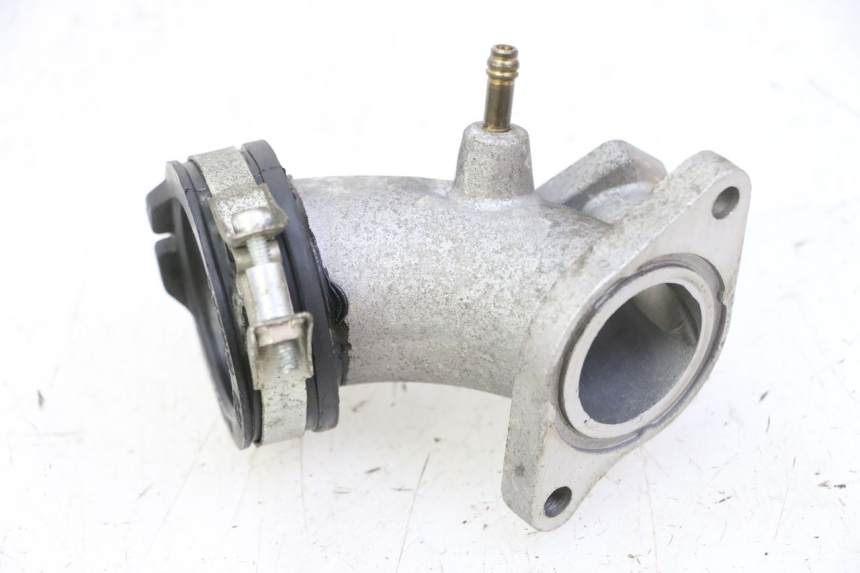 photo de PIPE ADMISSION YAMAHA X-MAX XMAX 250 (2006 - 2009) - Zoom état d’usage