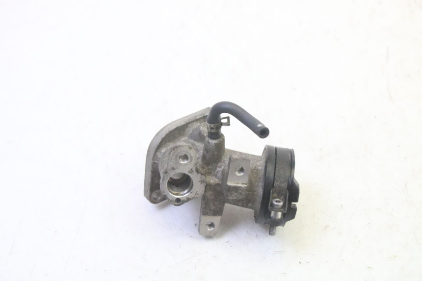 photo de PIPE ADMISSION YAMAHA X-MAX XMAX 125 (2010 - 2013) - Vue principale