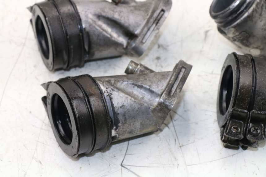 photo de PIPE ADMISSION YAMAHA XJS DIVERSION 600 (1997 - 1999) - État de surface