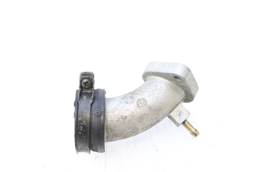 photo de PIPE D'ADMISSION YAMAHA YP MAJESTY 125 (1998 - 2001) - Détail de la pièce