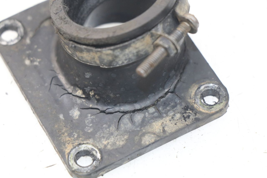 photo de PIPE ADMISSION YAMAHA YZ 85 (2002 - 2018) - Gros plan technique