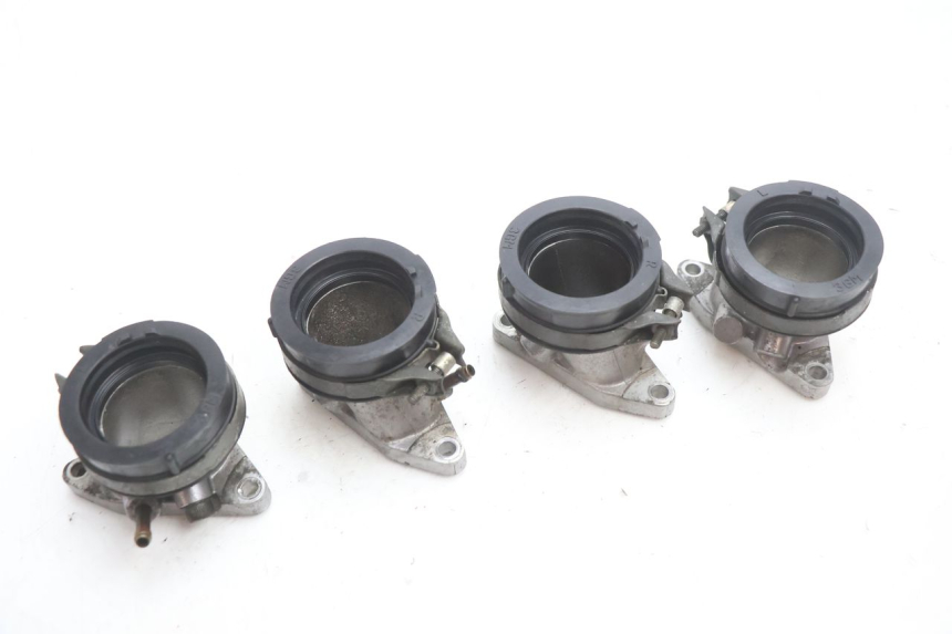 photo de PIPE ADMISSION YAMAHA YZF R GENESIS 750 (1993 - 1998) - Détail de la pièce