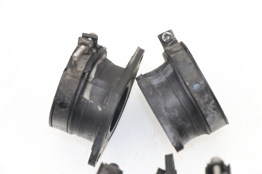 photo de PIPE ADMISSION KAWASAKI Z S 750 (2003 - 2006) - Autre angle de vue