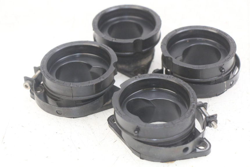 photo de PIPE D'ADMISSION KAWASAKI Z 750 (2007 - 2013) - Autre angle de vue