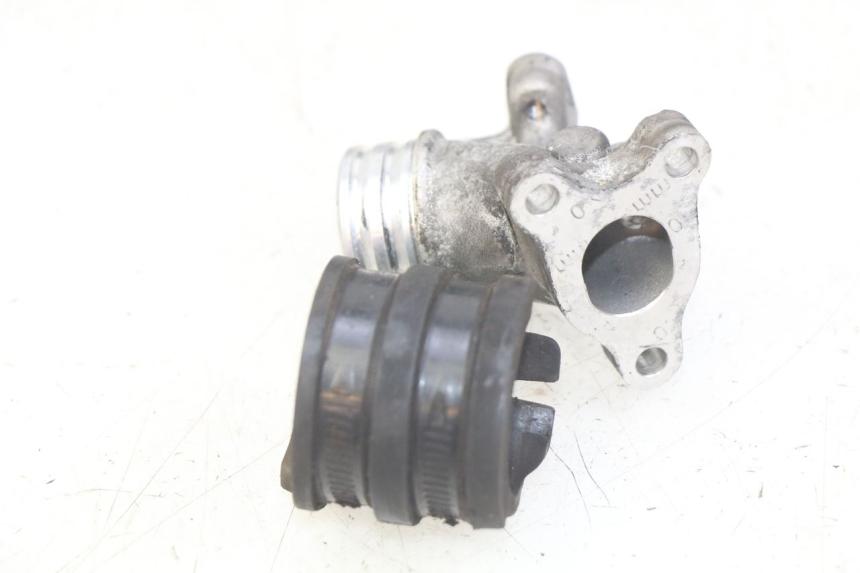 photo de PIPE D'ADMISSION PIAGGIO ZIP 4T 50 (2018 - 2020) - Zoom état d’usage