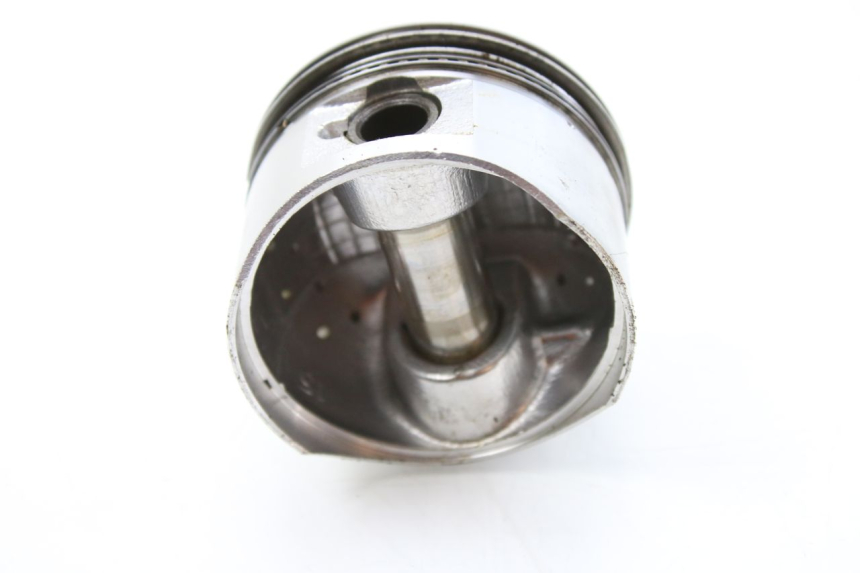 photo de PISTON LONCIN DIRT BIKE 125 - Gros plan technique