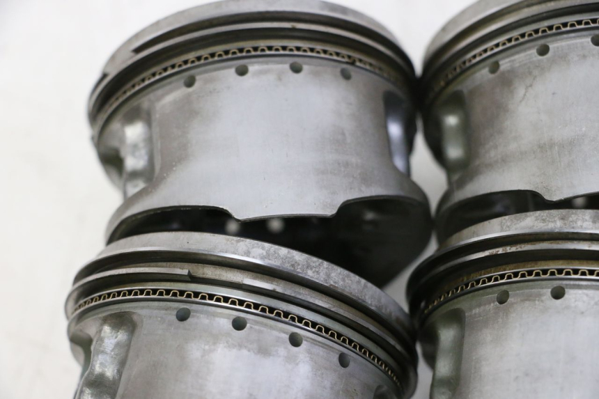 photo de PISTON YAMAHA FJ 36Y 1100 (1984 - 1985) - Pièce contrôlée