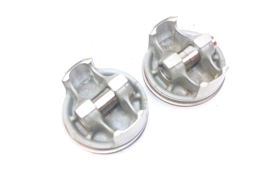 photo de PISTON YAMAHA MT-07 MT07 ABS 700 (2014 - 2017) - Zoom état d’usage