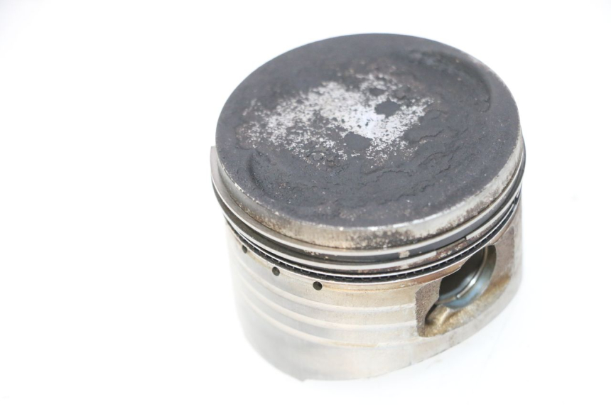 photo de PISTON HONDA SCV LEAD 100 (2003 - 2007) - Zoom état d’usage