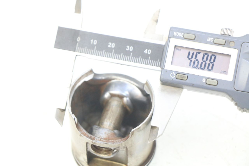 photo de PISTON DERBI SENDA 50 (2003 - 2005) - Détail de la pièce