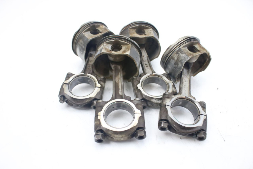 photo de PISTON HONDA VFR FI RC46 800 (1998 - 2001) - Zoom état d’usage