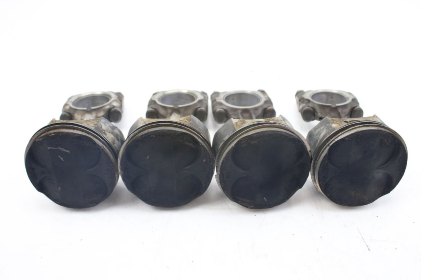 photo de PISTON HONDA VFR FI RC46 800 (1998 - 2001) - Vue d’ensemble